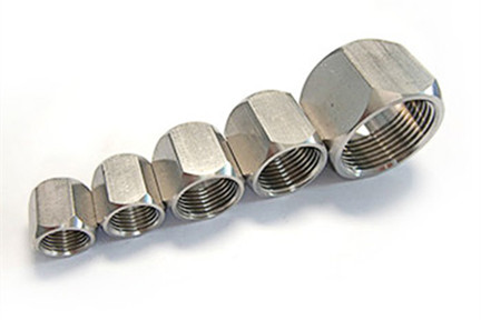 Swaged stainless steel hydraulic pipe fitting nuts